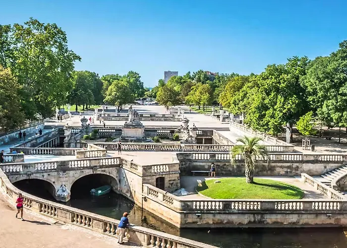 Maison Piscine * Νιμ